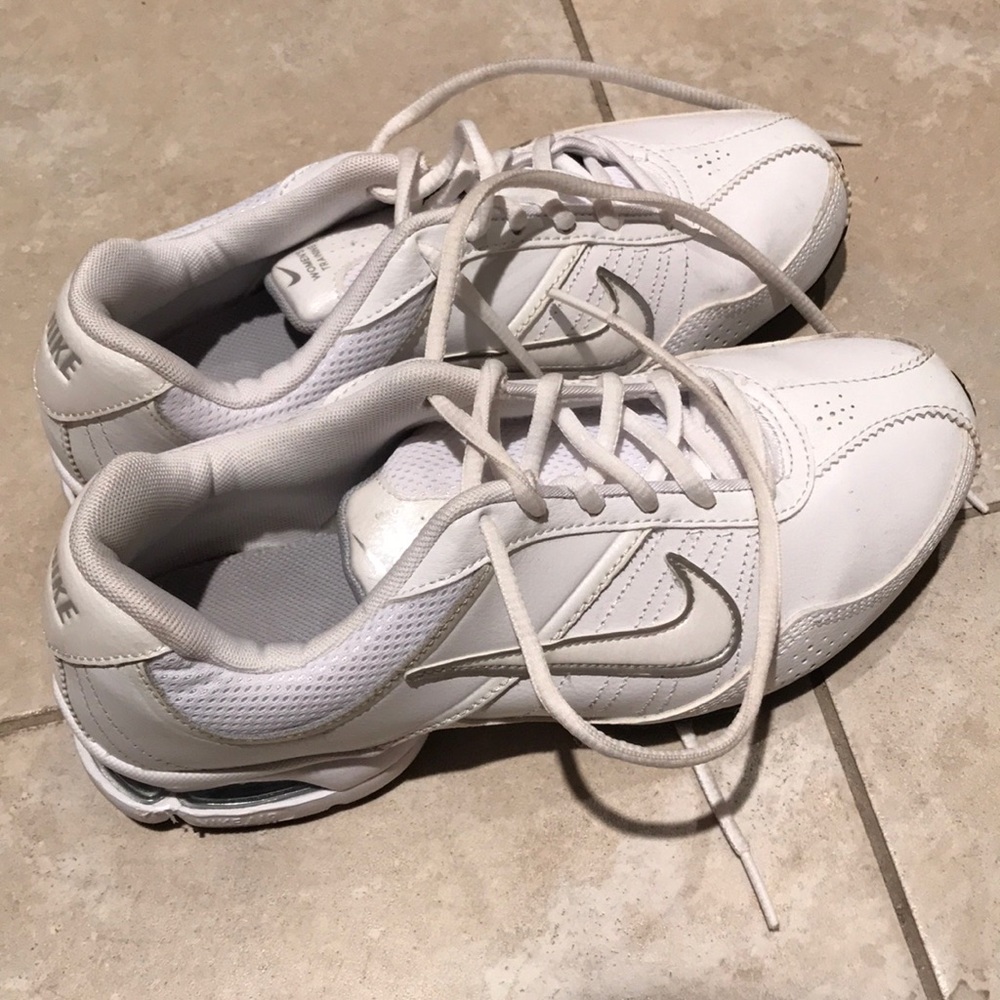 Women’s Nike Air gym shoe.
